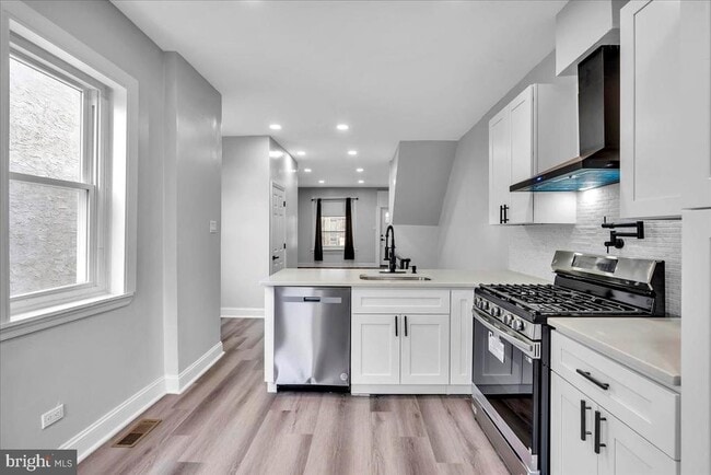 Building Photo - 4229 Romain St