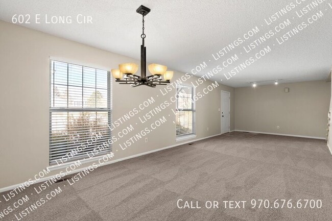 Building Photo - 602 E Long Cir