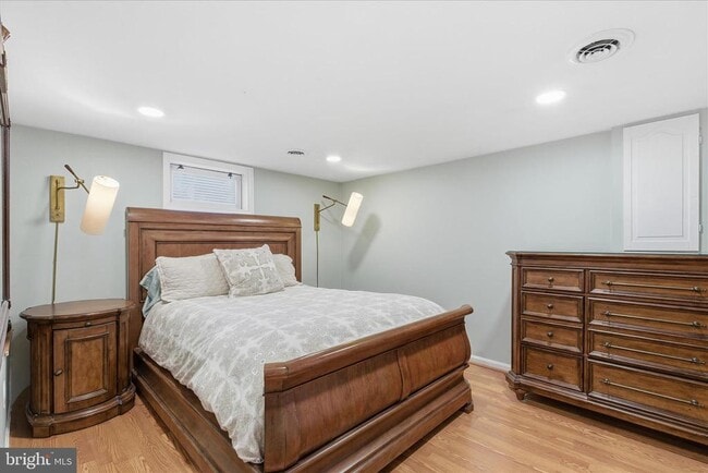 Building Photo - 7203 Arthur Dr