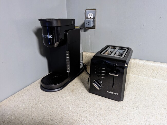 Building Photo - 146 2nd St