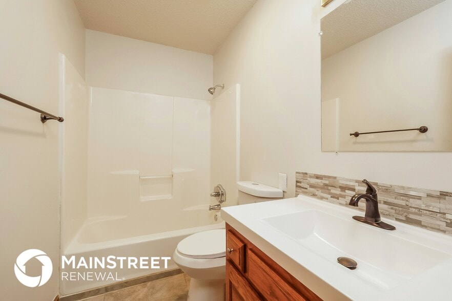 Building Photo - 1473 W Mulberry St