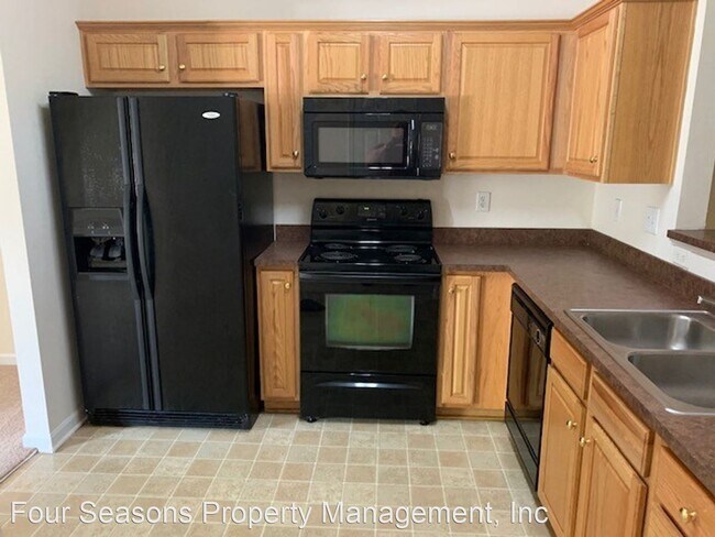 Building Photo - 4070 Glenlea Commons Dr