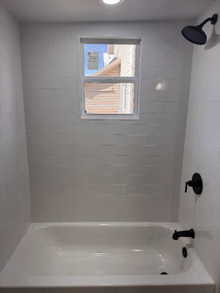 Building Photo - 541 W Auburn Ave