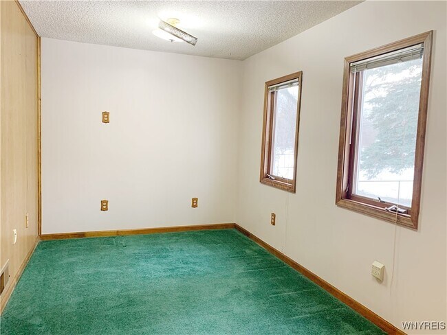 Building Photo - 318 Ivyhurst Rd N