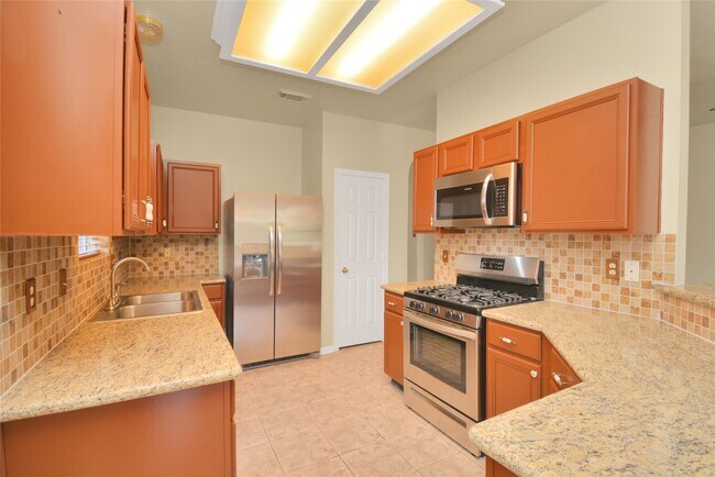 Building Photo - 4123 Valedon Ln