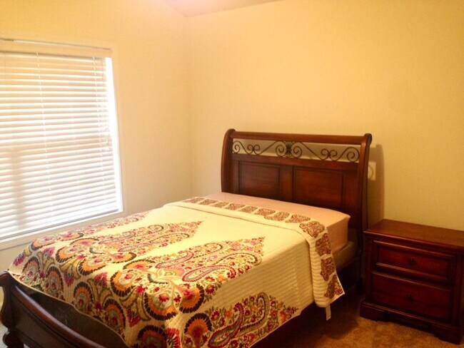 Building Photo - 3952 Princeton Lakes Way