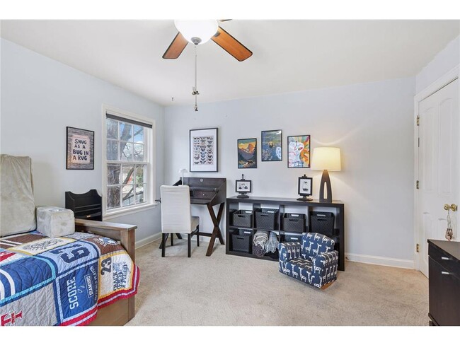 Building Photo - 3 Edina Ct