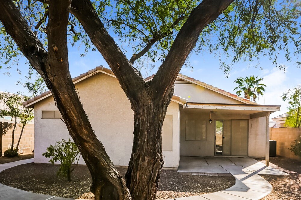 Building Photo - 438 N Opal