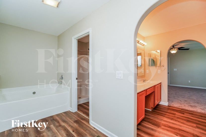 Building Photo - 595 Professional Parkway