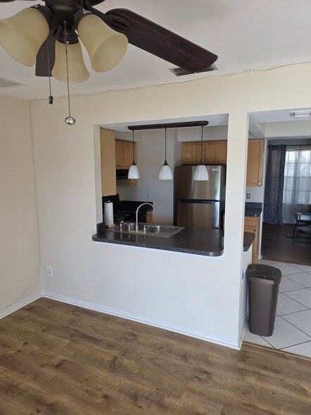 Building Photo - 16586 Brigadoon Dr