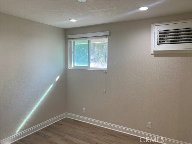 Building Photo - 4546 Bates Dr