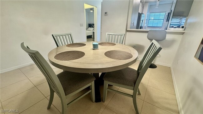 Building Photo - 5339 Treetops Dr