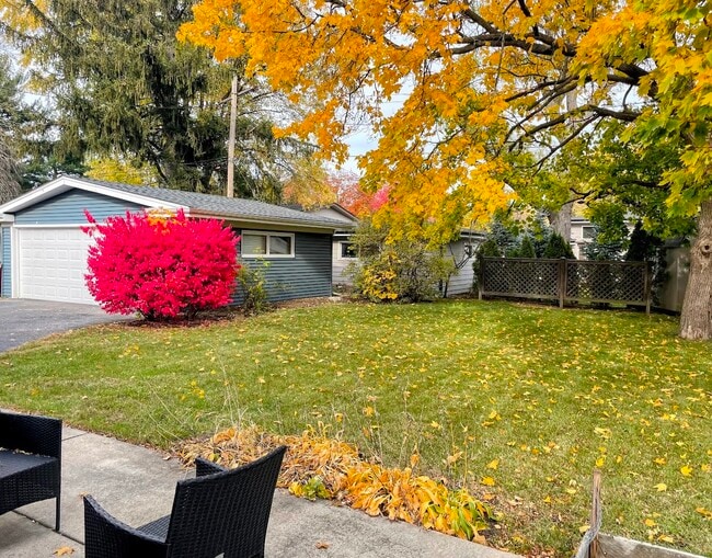 Building Photo - 543 S 7th St