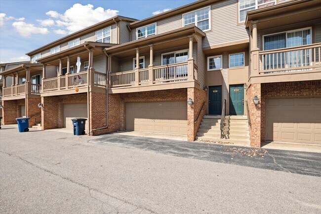 Primary Photo - 2817 Barclay Way