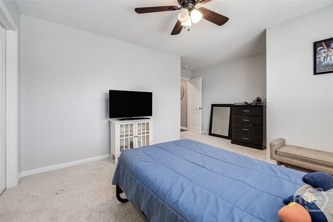 Building Photo - 114 Sams Dr