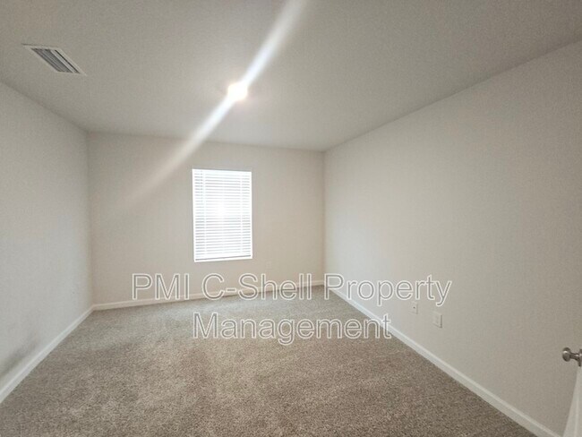 Building Photo - 3456 Fallschase Blvd
