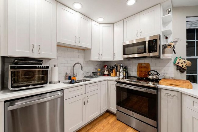 Building Photo - 508 W Wisconsin St