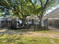 Building Photo - 7410 Ilex St
