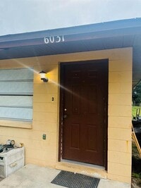 Building Photo - 6031 Crafton Dr