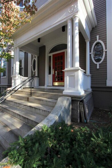 Building Photo - 88 Hancock St