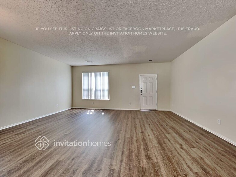 Building Photo - 4904 Palm Ridge Dr