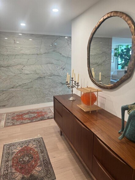 Building Photo - 1865 Brickell Ave