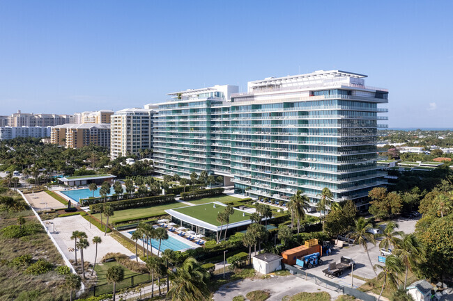 Primary Photo - Oceana Key Biscayne