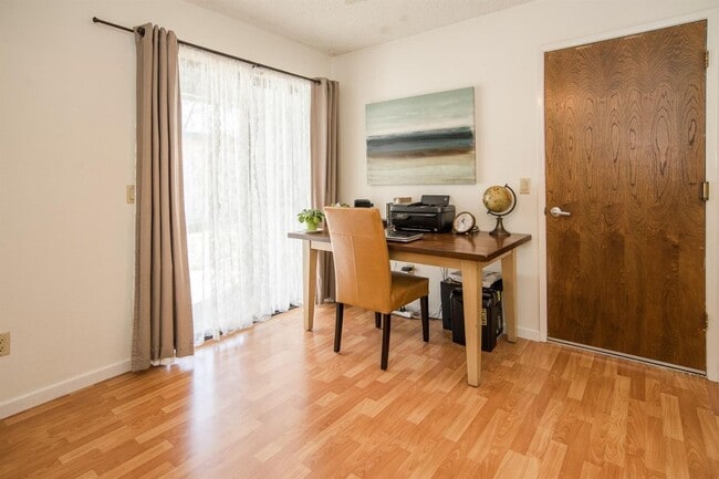 Building Photo - Southwest Woodland Home For Rent