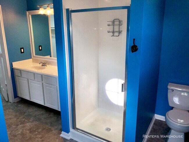 Building Photo - Stunning 3/2.5 townhome in Dominion Estates