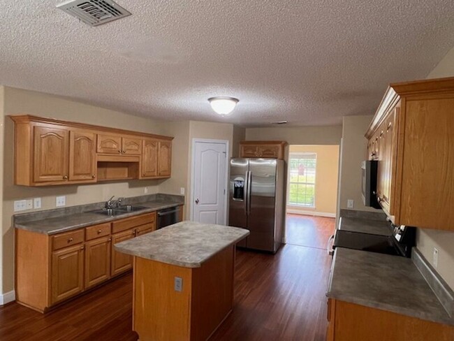 Building Photo - 5654 Colinas Verde Dr