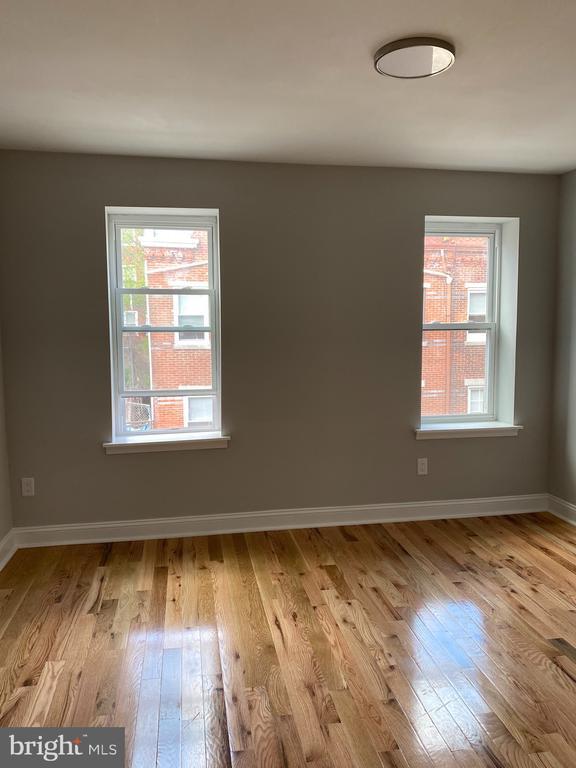 Building Photo - 1432 Cambridge St