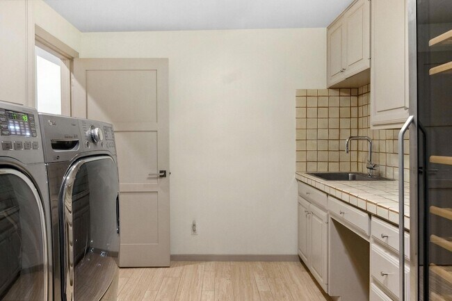 Building Photo - 9 Swiftwater Trail