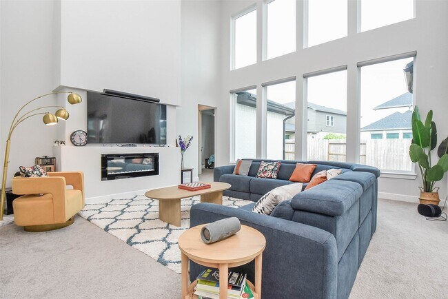 Building Photo - 8906 Luddenham Lilac Ln