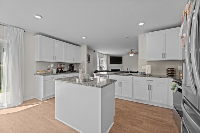 Building Photo - 306 Gracie Farms Rd