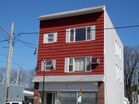 Building Photo - 404 Main St