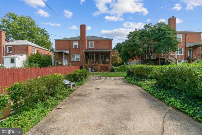 Building Photo - 6220 Walther Ave