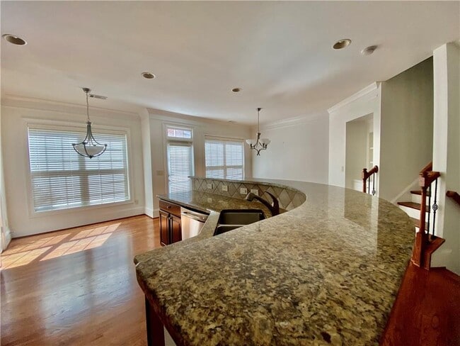 Building Photo - 2783 Durham Dr NE