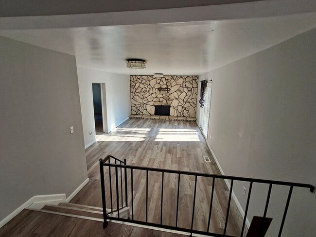 Building Photo - 4-Bedroom Colonial in Grand Blanc – Spacious & Move-In Ready!