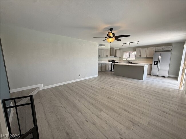 Building Photo - 6489 Bugbee Ave