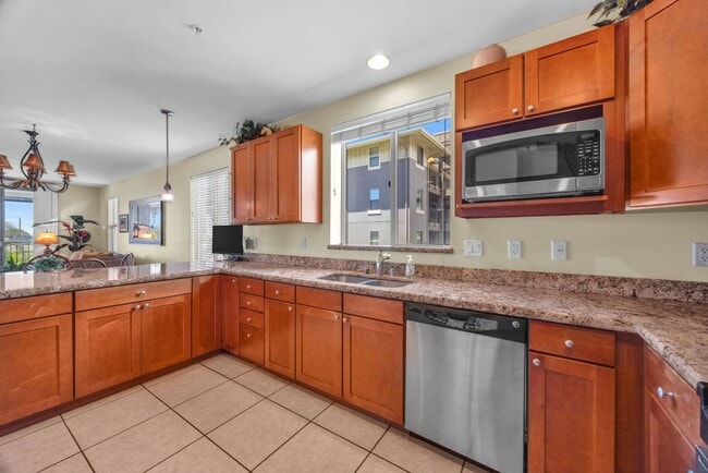 Building Photo - Furnished 3BR Condo at Opukea – Central A/C, 2 Parking Stalls, Prime Lahaina Location