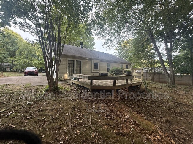 Building Photo - 3003 Amidon Dr