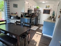 Building Photo - 402 Yucca Dr