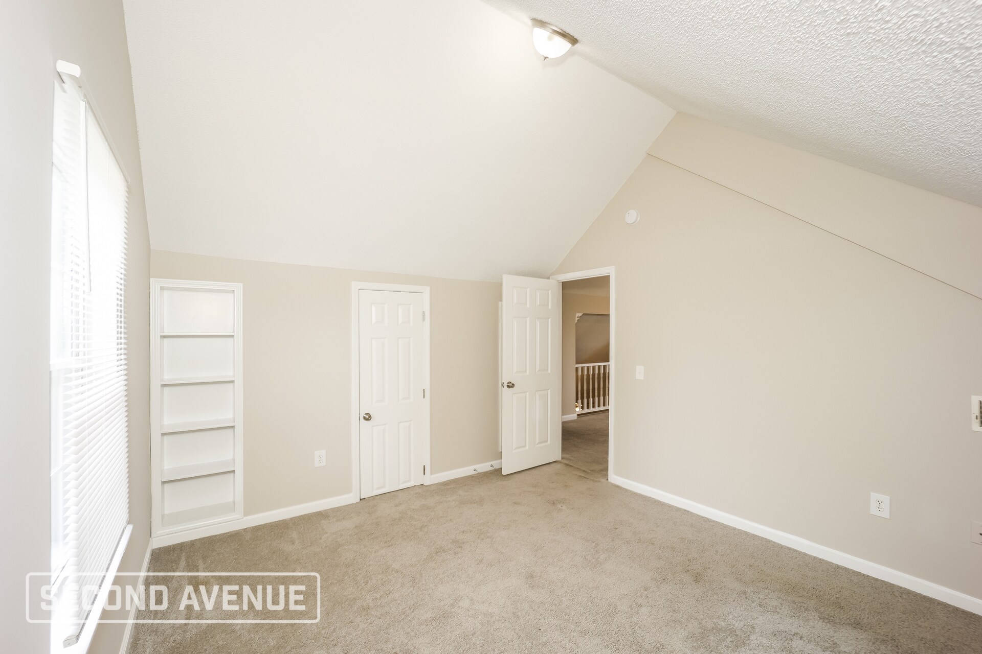 Building Photo - 2370 Iron Horse Dr