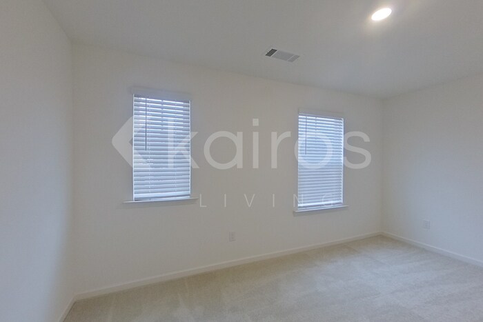 Building Photo - 213 Birch Ave