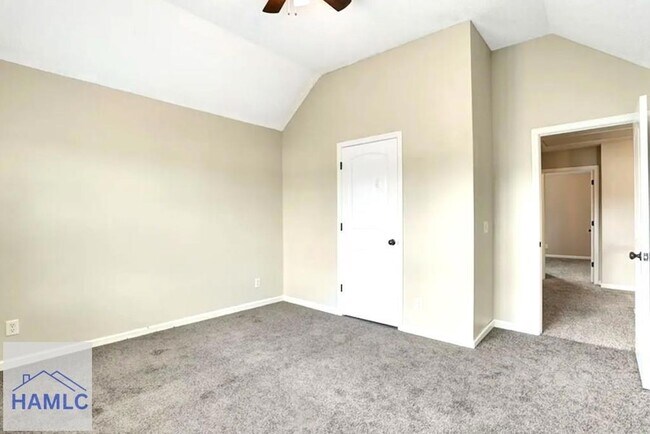 Building Photo - 763 English Oak Dr