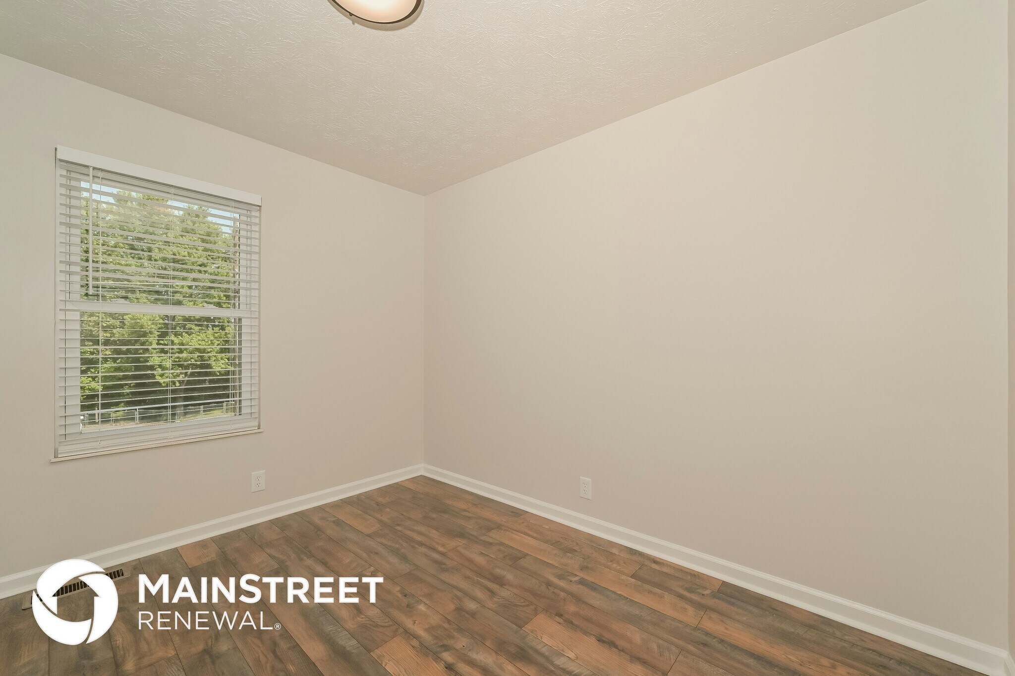 Building Photo - 5716 Acapulco Ave