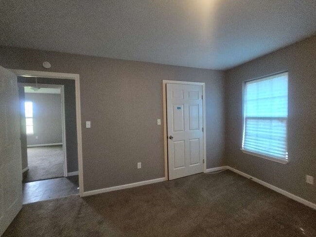 Building Photo - 998 Cypress Lakes Cir