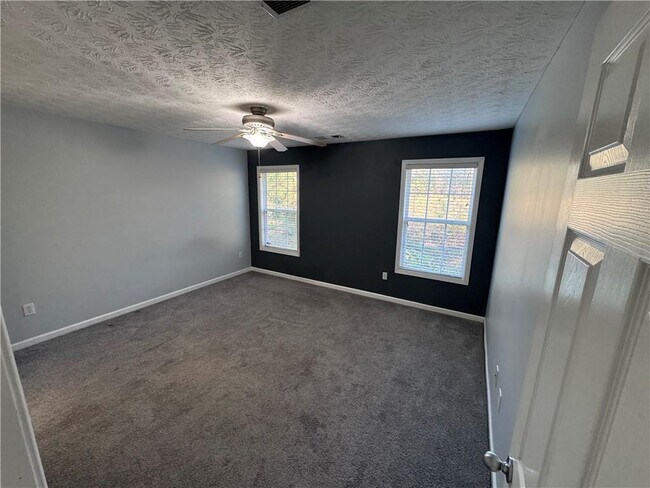 Building Photo - 2752 Saddle Horn Pl SW