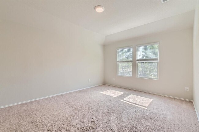 Building Photo - 6417 Wideleaf Dr