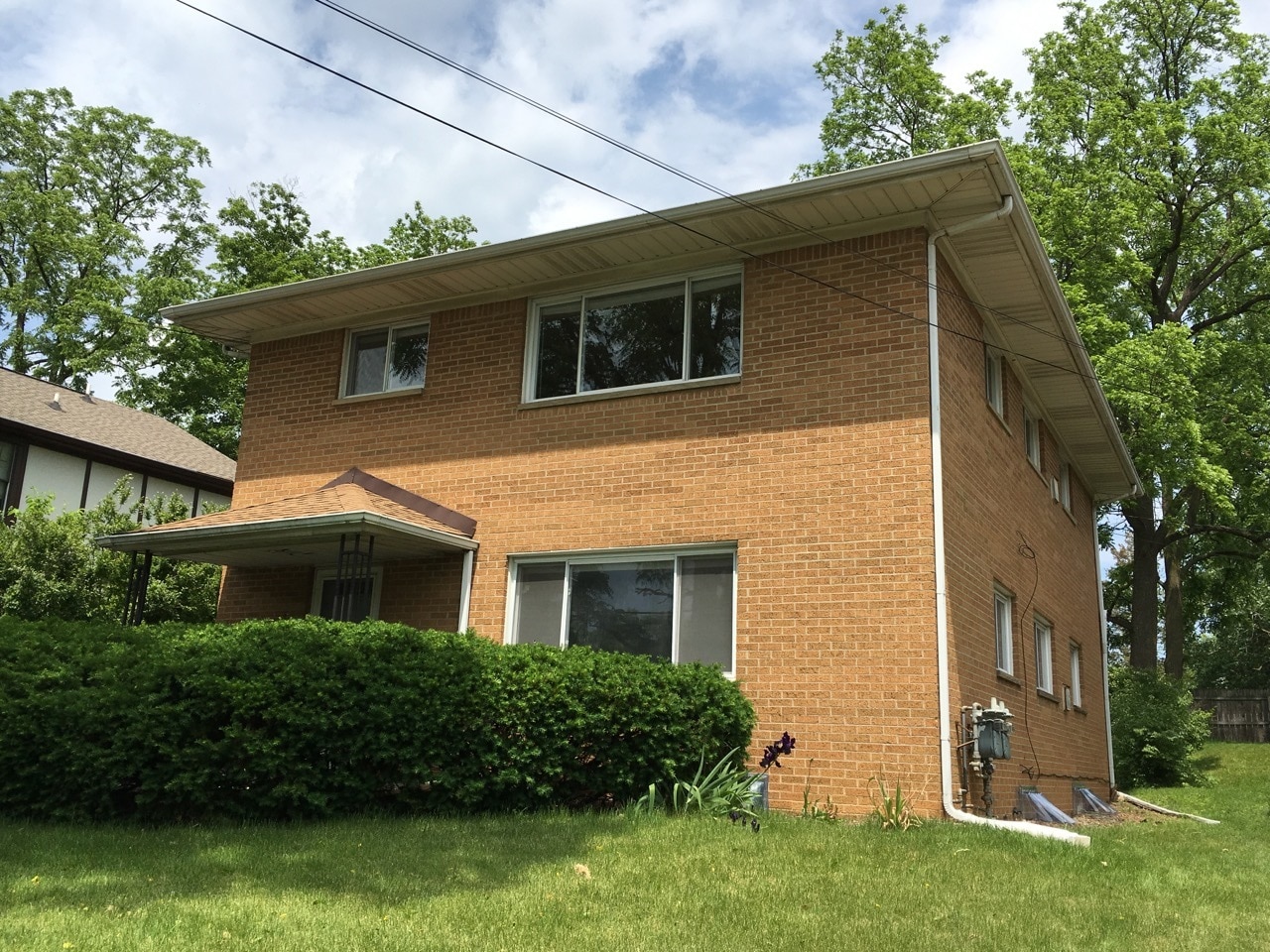 front - 1822 Jackson Ave